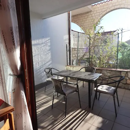 Sojat Nocleg ze śniadaniem 3*