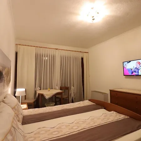 Sojat Nocleg ze śniadaniem 3*