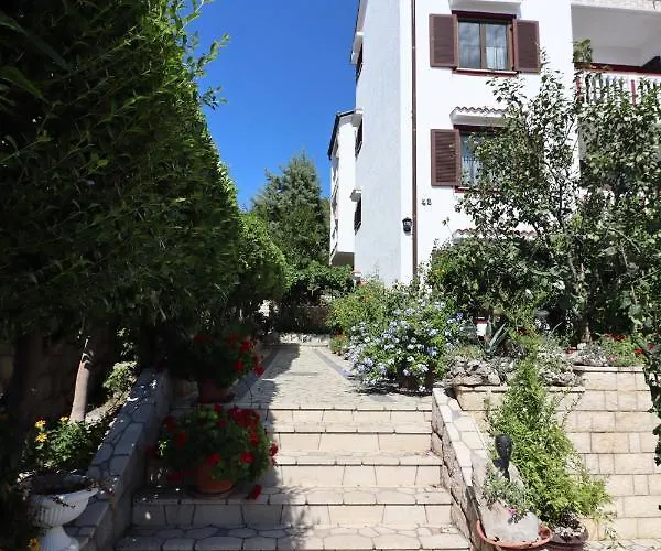 Sojat Alojamento de Acomodação e Pequeno-almoço 3*