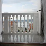 Bed & Breakfast Sojat 3*