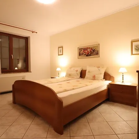 Bed & Breakfast Sojat 3*